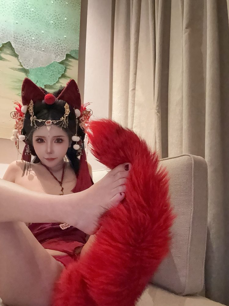 抱走莫子A 红色小尾巴 [120P25V-2.60GB]-美图世界