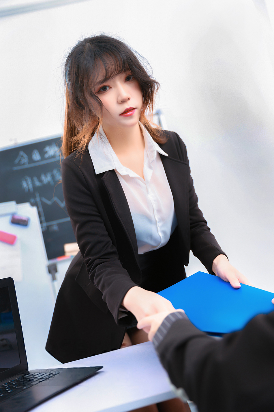 图片[4]-美图网-美图世界，无限精彩！- Leah梓未