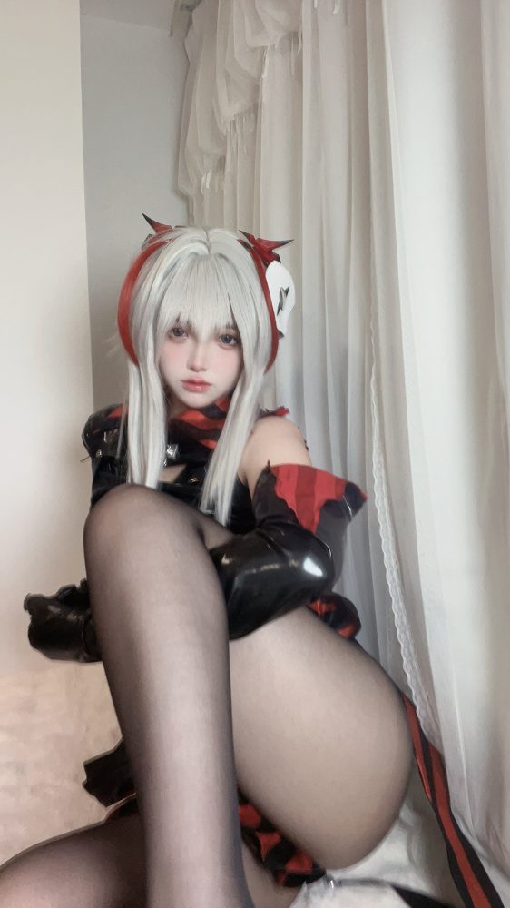 疯猫ss 明日方舟 W [33P-65M]-美图世界